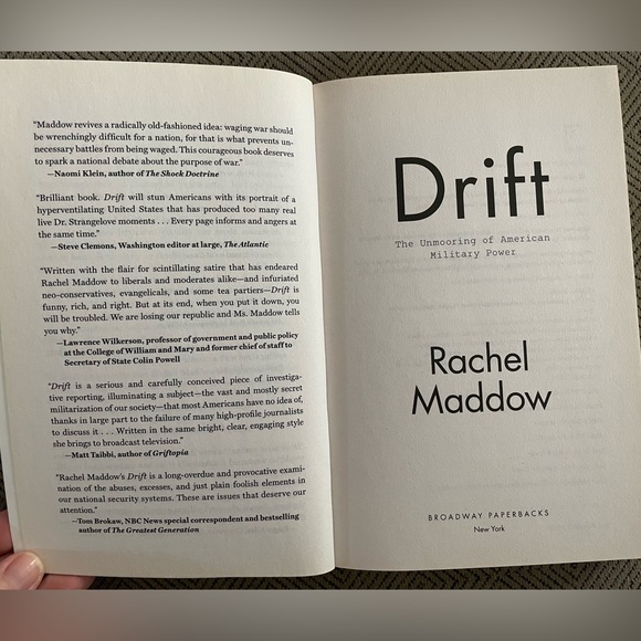 Drift by Rachel Maddow, 264 Pages, #1 New York Times Best Selling Book - Picture 3 of 6